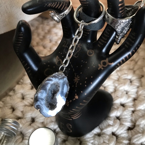 Geode keychain - Picture 3 of 4